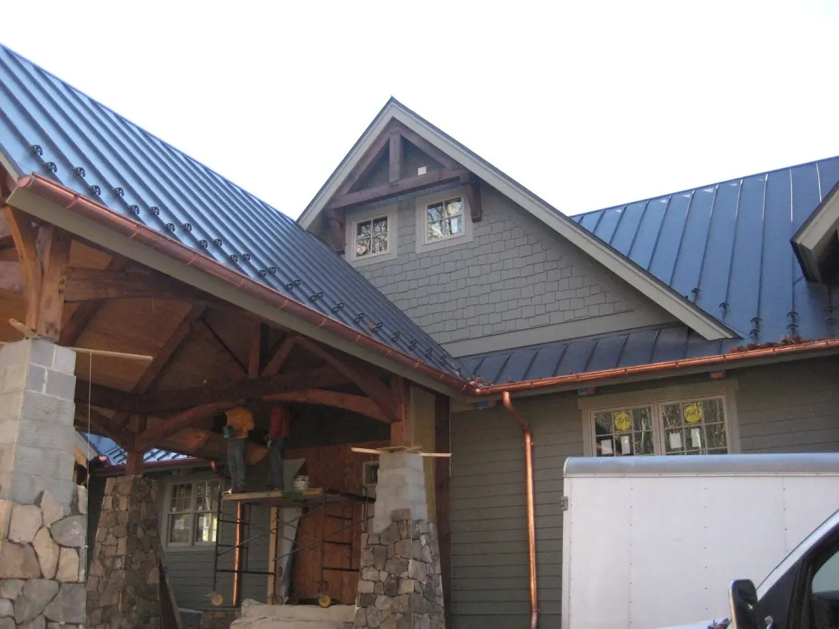 Craftsman Roofing team delivering quality roofing work in Studio City